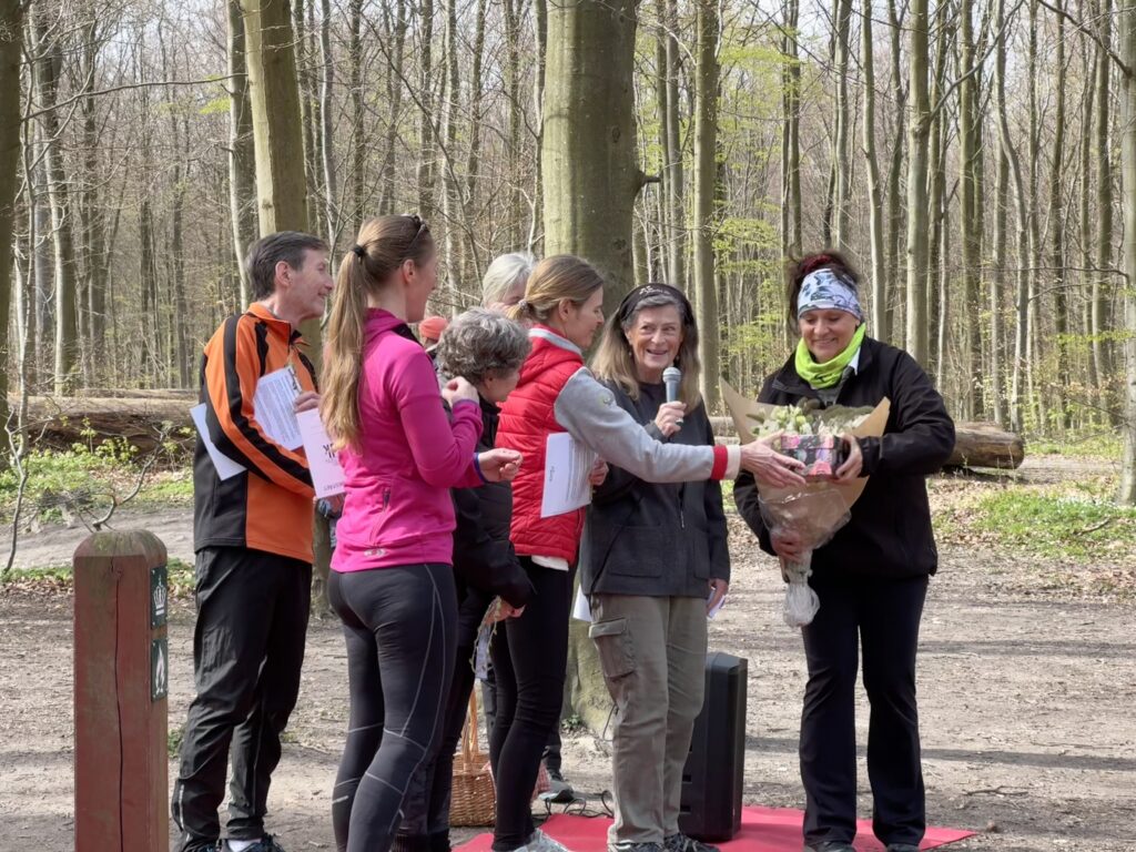 Uddannede Skovfit instruktører:Søren, Charlotte, Susanne, Charlott, Karen, Cecilia - og på billedet lærer og konceptudvikler Jeanett